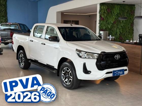 TOYOTA HILUX 2.8 D-4D TURBO DIESEL CD POWER PACK 4X4 MANUAL TOYOTA HILUX 2.8 D-4D TURBO DIESEL CD POWER PACK 4X4 MANUAL